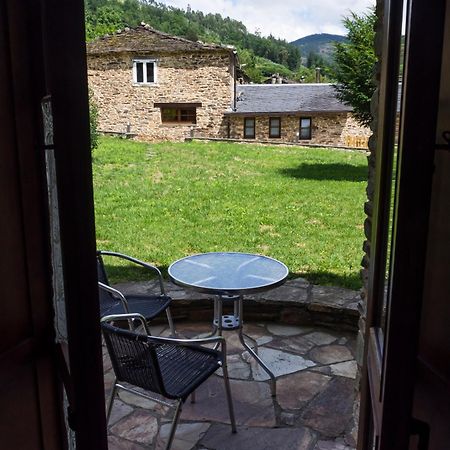 Casas Rurales Tareira En Taramundi Exterior photo