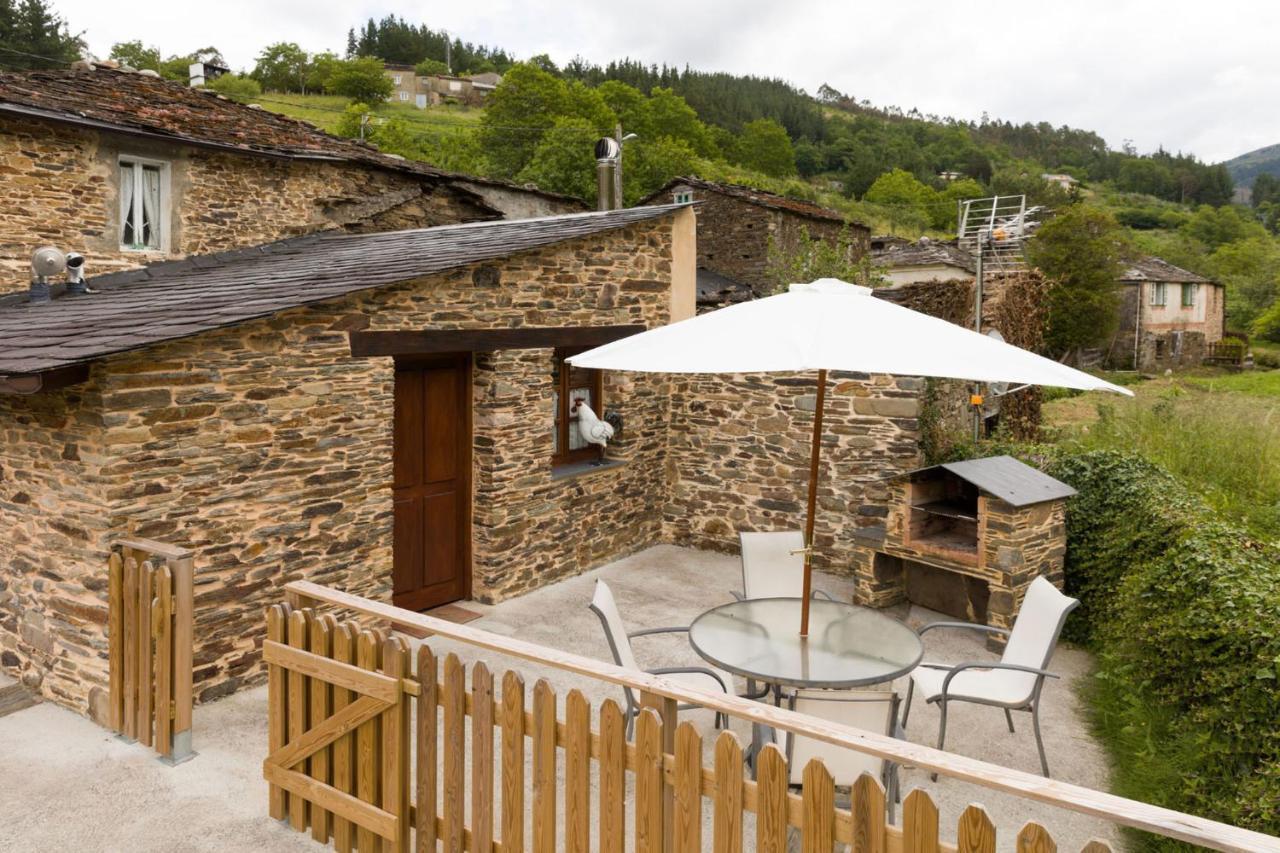 Casas Rurales Tareira En Taramundi Exterior photo